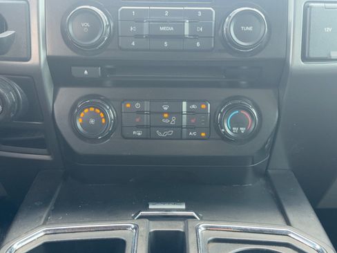 Used 2016 Ford F150 XLT w/ Equipment Group 302A Luxury RWD image 22
