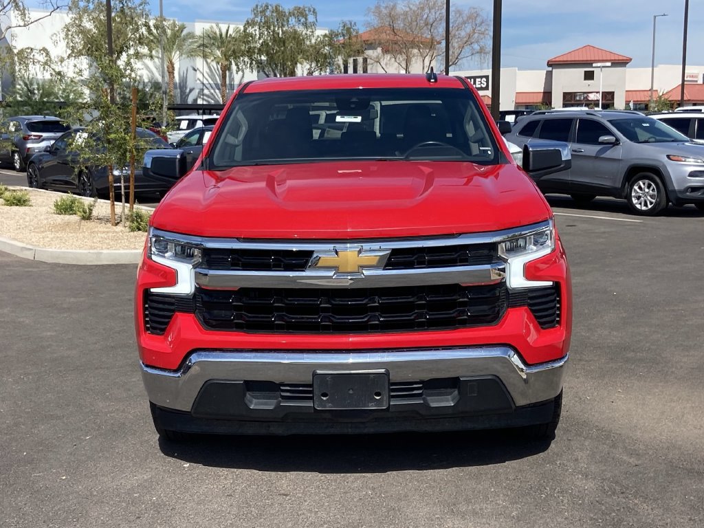 Used 2025 Chevrolet Silverado 1500 LT RWD image 3