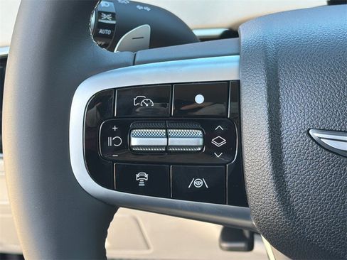 New 2026 Genesis GV70 2.5T image 25