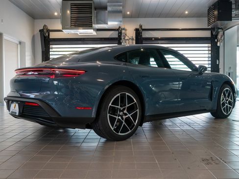 New 2025 Porsche Taycan image 9