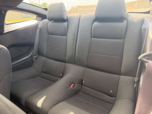 Used 2014 Ford Mustang Coupe RWD image 12