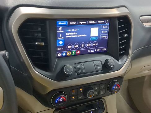 Used 2023 GMC Acadia Denali w/ Denali Technology Package AWD/4WD image 34