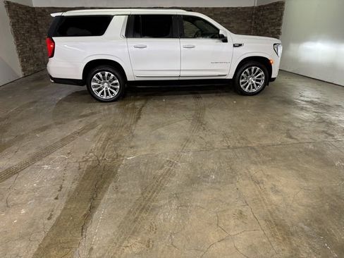 Used 2024 GMC Yukon XL Denali w/ Max Trailering Package image 10
