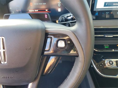 Used 2024 Lincoln Corsair FWD w/ Equipment Group 102A image 17