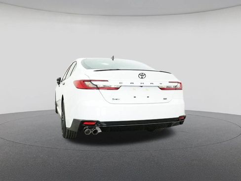 New 2026 Toyota Camry Hybrid image 22