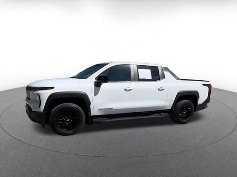 Used 2024 Chevrolet Silverado EV W/T AWD/4WD image 11