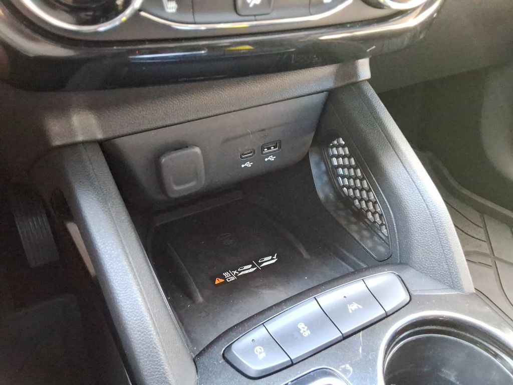 Certified 2024 Chevrolet TrailBlazer LT w/ Convenience Package FWD image 32