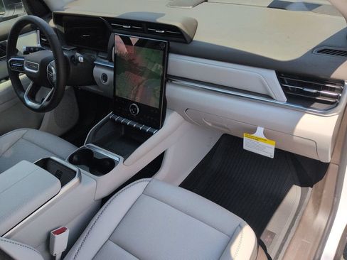 New 2027 GMC Terrain Denali AWD/4WD image 24