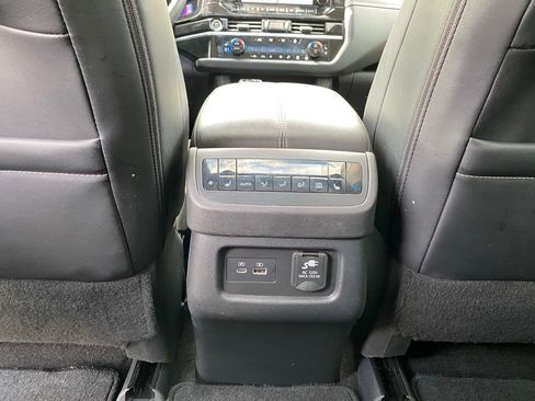Used 2024 Nissan Pathfinder Platinum w/ Cargo Package AWD/4WD image 31