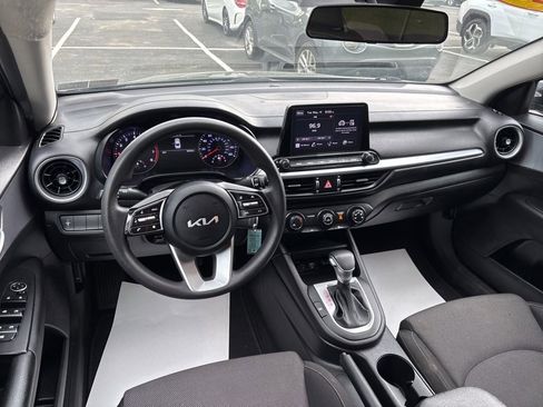 Used 2023 Kia Forte LXS FWD image 11