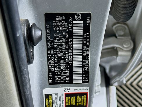 Used 2012 Toyota Avalon Limited FWD image 12
