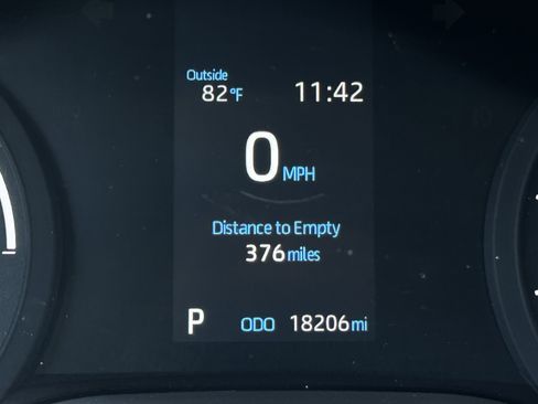 Used 2023 Toyota Sienna XLE w/ XLE Plus Package image 33