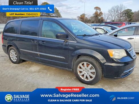 Used 2014 Chrysler Town & Country Touring image 5