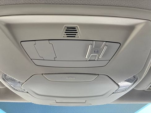 Used 2018 Ford Focus Titanium FWD image 27