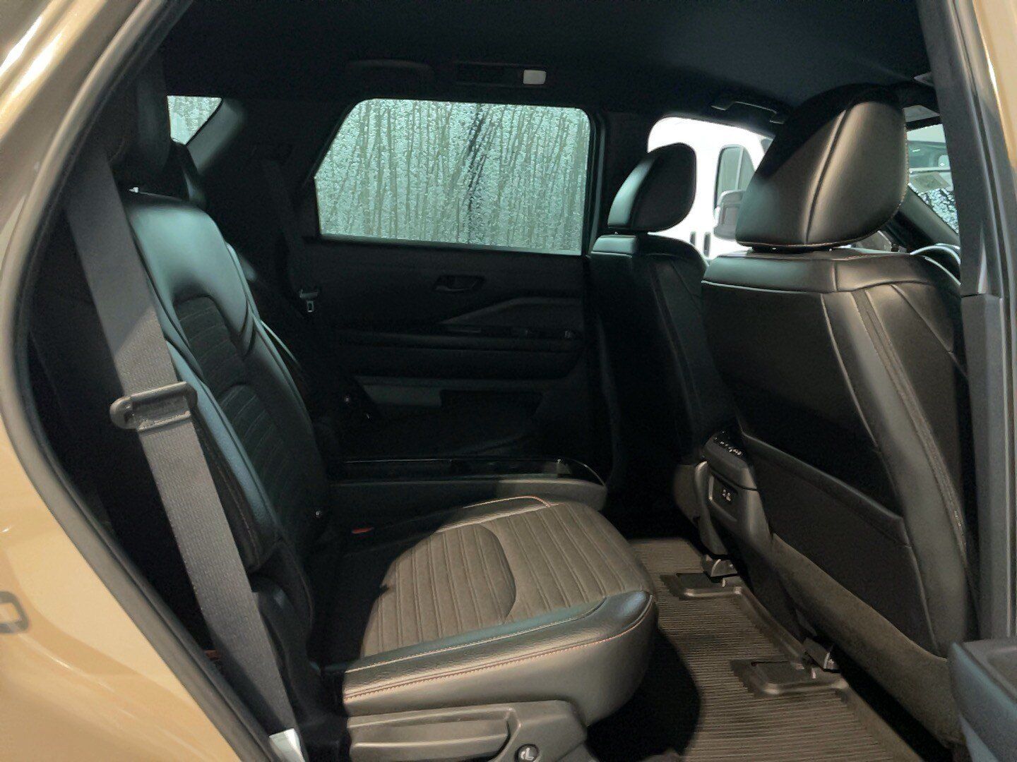 Used 2025 Nissan Pathfinder Rock Creek AWD/4WD image 18