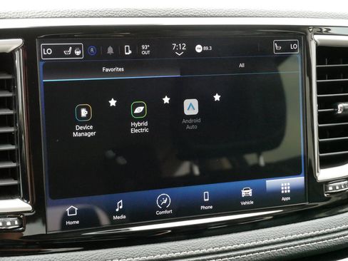 Used 2023 Chrysler Pacifica Touring-L FWD image 22