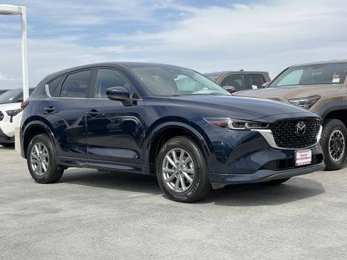 Used 2025 MAZDA CX-5 AWD 2.5 S w/ Preferred Package image 2