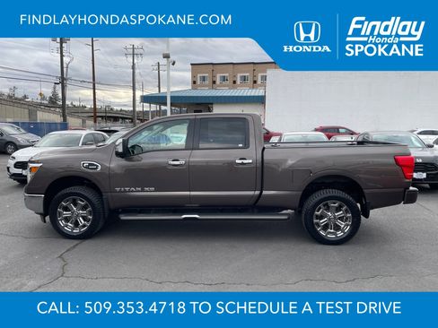 Used 2018 Nissan Titan SL w/ Chrome Package AWD/4WD image 1