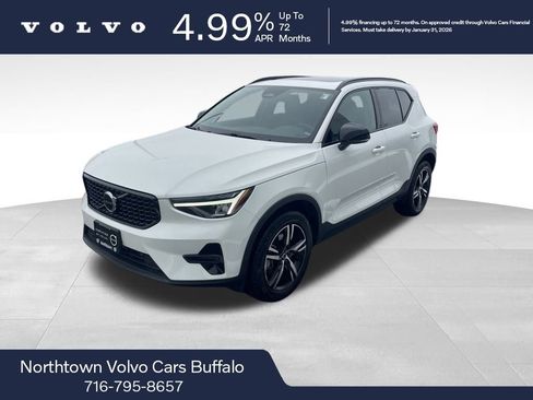 Certified 2024 Volvo XC40 B5 Core image 1