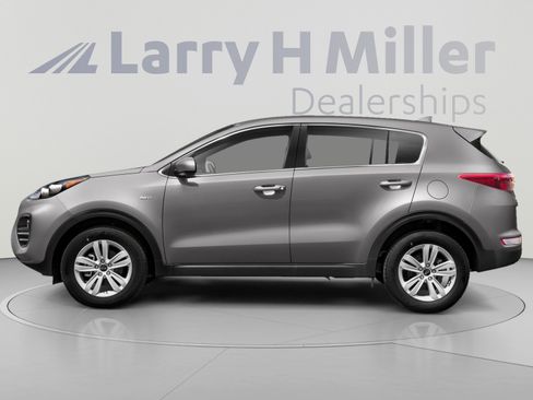Used 2019 Kia Sportage LX AWD/4WD image 3
