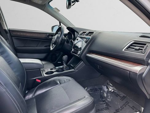 Used 2018 Subaru Outback 2.5i Limited w/ Popular Package #2 AWD/4WD image 16