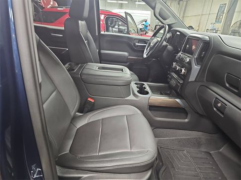 Used 2021 GMC Sierra 1500 SLT w/ SLT Premium Package image 10