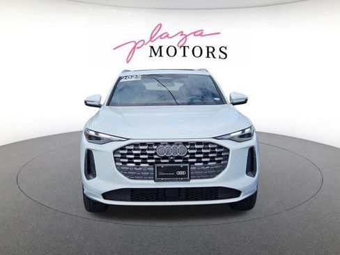 Used 2025 Audi Q5 Premium w/ Convenience Package AWD/4WD image 2