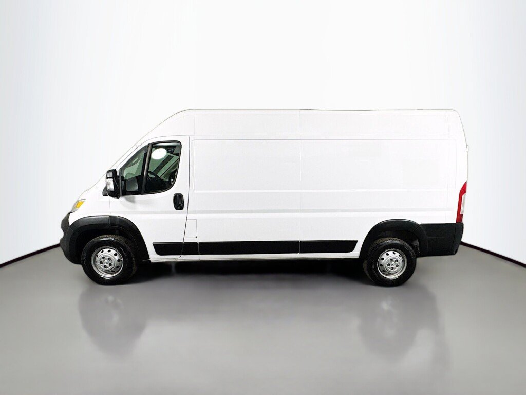 Used 2023 RAM ProMaster 2500 FWD image 2