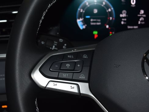 New 2026 Volkswagen Tiguan SE AWD/4WD image 7