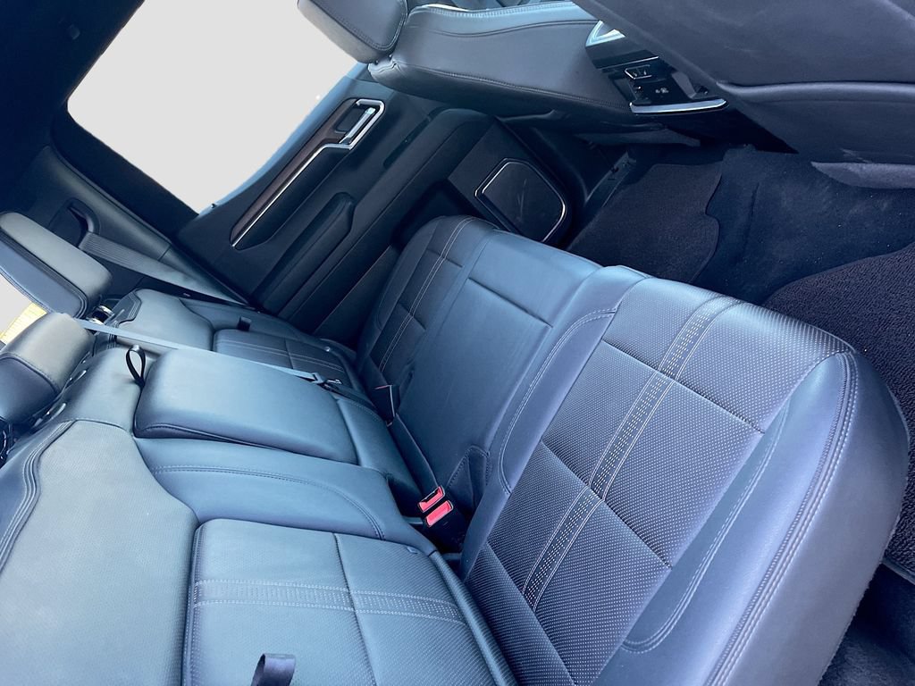 Used 2024 Chevrolet Silverado 1500 High Country AWD/4WD image 28