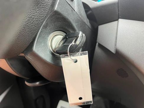 Used 2017 Ford Escape SE FWD image 35
