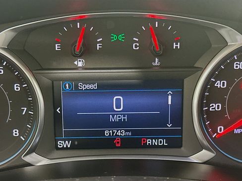 Used 2019 Chevrolet Equinox LT image 18