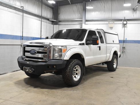 Used 2013 Ford F250 XLT w/ XLT Value Pkg AWD/4WD image 2