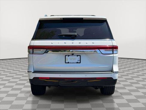 Certified 2024 Lincoln Navigator Reserve AWD/4WD image 6