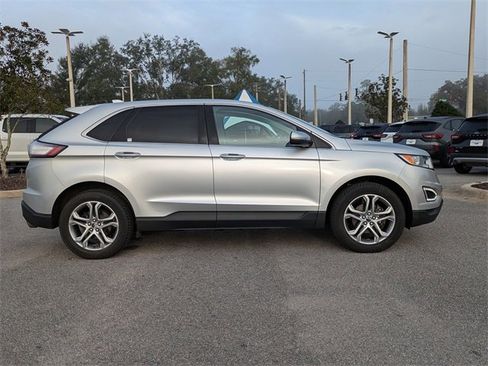 Used 2016 Ford Edge Titanium image 3