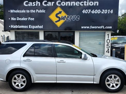 Used 2009 Cadillac SRX 2WD w/ Third Row Seating Package image 6