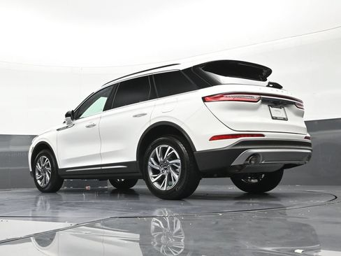 Used 2026 Lincoln Corsair Premiere FWD image 23