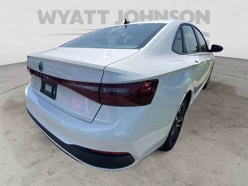 Used 2025 Volkswagen Jetta Sport FWD image 11