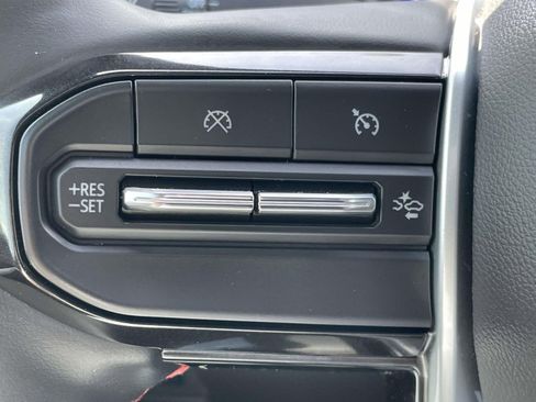 Used 2025 Chevrolet Colorado Z71 w/ Technology Package image 28