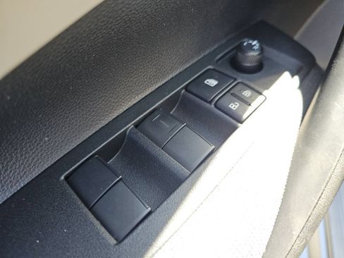 Used 2026 Toyota Corolla LE FWD image 27