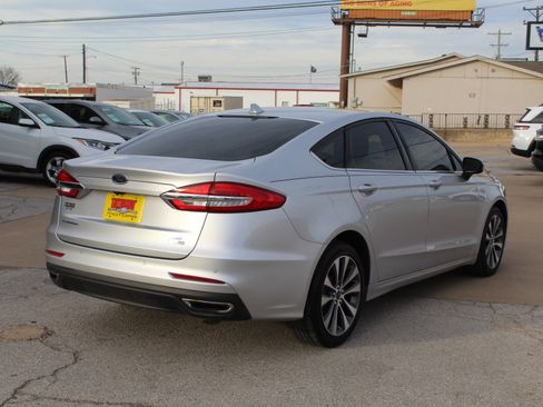 Used 2019 Ford Fusion SE image 5
