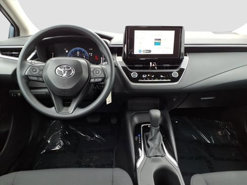 Used 2026 Toyota Corolla LE image 28