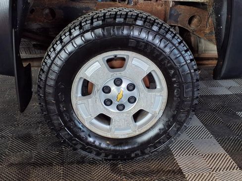 Used 2011 Chevrolet Silverado 1500 LT w/ All-Star Edition image 8