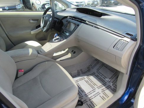 Used 2010 Toyota Prius Five FWD image 15