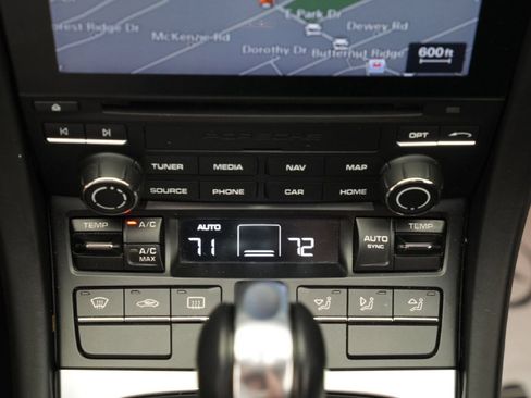 Used 2018 Porsche 911 Turbo AWD/4WD image 24