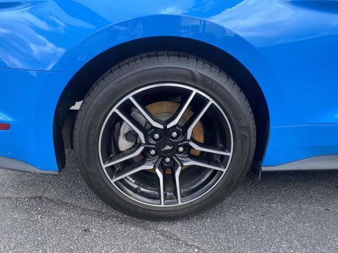 Certified 2022 Ford Mustang Premium RWD image 9