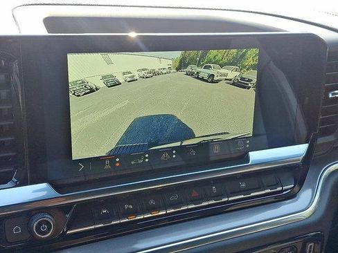 Used 2024 Chevrolet Silverado 1500 High Country w/ High Country Premium Package image 49