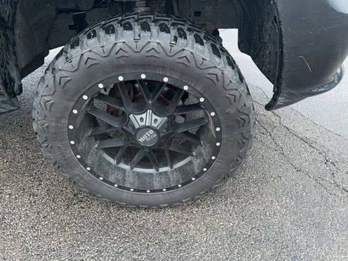 Used 2016 RAM 1500 Sport w/ Black Ram 1500 Sport Group image 5