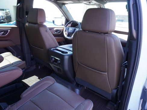 Certified 2021 Chevrolet Tahoe High Country AWD/4WD image 11