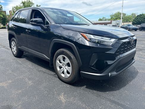 Used 2024 Toyota RAV4 LE AWD/4WD image 11